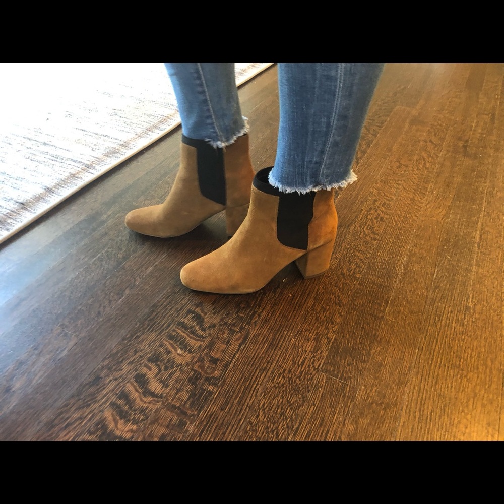 ALMOST NEW Zara women’s booties size 38